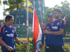 Dia da Independência: Gautam Gambhir e Shubman Gill içam o tricolor antes do histórico 600º teste da Índia – ASSISTA