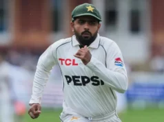 Após a entrevista de Imran Khan, Babar Azam enfrentou protestos dos chamados Senhores do Paquistão