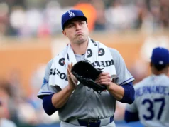 Da rotina pré-jogo em Detroit ao erro de arremesso na primeira rebatida, quase tudo parecia ‘estranho’ para Tarik Skubal dos Dodgers