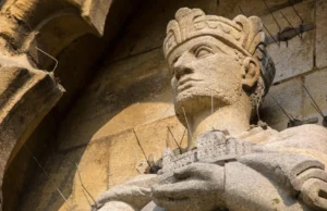 O Rei Haroldo pode ter perdido a Inglaterra ao apoiar o Papa errado