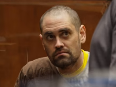 O promotor distrital Nick Reiner não buscará a pena de morte por respeito às opiniões de seus pais assassinados sobre a pena de morte, dizem as fontes.