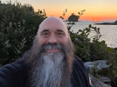 O veterano de Washington se torna viral depois de anunciar sua própria morte em um obituário sincero e escrito por ele mesmo, enquanto brinca ‘não foi planejado’