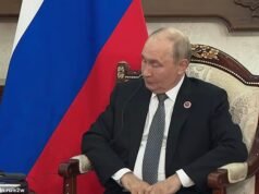 Momento embaraçoso Putin pede para ‘passar da guerra sem fim para o fim da guerra’ ao se encontrar com o primeiro-ministro indiano Modi