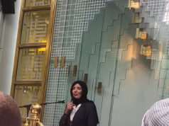 A governadora de Nova York, Cathy Hochul, provoca indignação após usar hijab antes do 25º aniversário do 11 de setembro