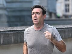 A lua de mel acabou, Andy! Burnham está sob ataque por causa da libertação de prisioneiros e dos impostos quando finalmente enfrenta os deputados hoje – seis semanas depois de se tornar primeiro-ministro.