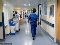 A maioria dos enfermeiros prestou cuidados de fim de vida nos corredores