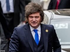 Trump diz que os EUA podem “revisar” sua posição sobre as Malvinas depois que o presidente argentino declarar discurso na TV sobre as Malvinas “sagrado”
