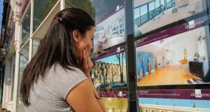 Os compradores de primeira viagem agora podem obter uma hipoteca de 6,5 vezes o seu salário… e fazer um depósito de apenas 5%
