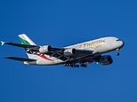 Passageiro ‘abordado e amarrado’ em voo de Sydney após comportamento supostamente agressivo