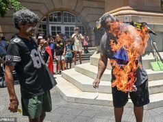 Tempo de prisão por queima de bandeira: australianos enfrentam penalidades severas