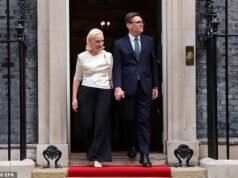 Os contribuintes devem financiar ‘conselheiro de mídia’ para a esposa de Andy Burnham enquanto ela ‘assume um papel de primeira-dama’