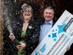 Ganhei £ 115 milhões na loteria e imediatamente doei metade: a vencedora do jackpot da EuroMilhões ‘inspirada por Dolly Parton’ cria um fundo de caridade para ajudar outras pessoas a compartilhar sua fortuna