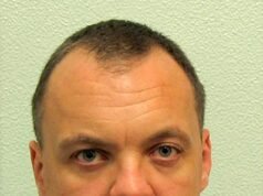 O assassino de Stephen Lawrence, Gary Dobson, fez sua primeira oferta de liberdade condicional – e agora pode finalmente ter que aceitar seu papel no notório assassinato racista.