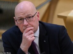 Graham Grant: Se as reformas de John Sweeney levarem a mais caos, o machado que ele quer exercer sobre o NHS poderá cair sobre ele