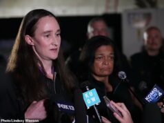 O prefeito de Seattle se defende das críticas depois que textos foram publicados criticando a imprensa por tentar ‘transformá-lo em prefeito ausente’