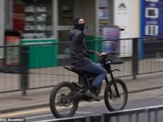 A proibição de jovens usarem balaclavas para intimidar o público entrará em vigor em Nottingham