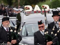 Centenas de policiais lamentam em silêncio o herói policial morto no acidente da A66 – Um homem foi preso sob suspeita de agredir um passageiro do carro que o matou
