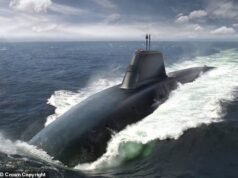 Andy Burnham pediu o fim da venda de suprimentos essenciais de submarinos navais para caçadores americanos