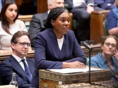 Badenoch votará contra a legislação sobre morte assistida quando regressar à Câmara dos Comuns esta semana, enquanto o líder conservador advertiu os deputados para manterem um “olho claro” nas “falhas fatais” do projecto de lei.