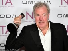Faça testes de câncer de próstata que salvam vidas em todos os homens, exigem os sobreviventes Jeremy Clarkson e Sir Stephen Fry