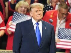 Jato de combate americano de US$ 20 milhões perde uma asa enquanto Trump emite ameaça assustadora ao Irã… enquanto frota é atingida por barragem de mísseis