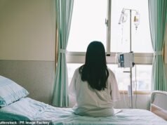 ‘Médico processa NHS Trust depois que paciente trans barbudo se expõe na enfermaria psiquiátrica feminina’