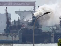 Pelo menos 25 pessoas morreram em incêndio em navio de carga em porto chinês