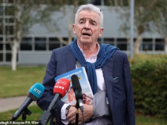 O chefe da Ryanair, Michael O’Leary, pede desculpas por chamar a British Airways e a Lufthansa de ‘estupradores’