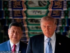 As tensões entre os EUA e a China atingiram um ponto de ebulição quando Pequim é acusada de ajudar Teerão durante um ataque militar iraniano que matou soldados americanos.