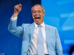 Nigel Farage comemora a doação de £ 72 milhões de patrocinadores criptobilionários ao anunciar que o War Book será reformulado para o número 10