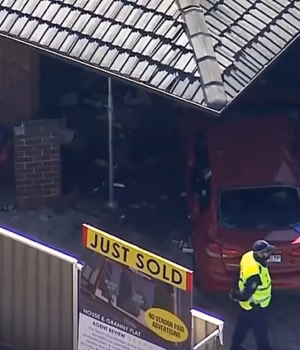 111216819-16127451-A_police_car_collided_with_a_Kia_sedan_in_Sydney_s_southwest_on_-m-18_17892827094.avif