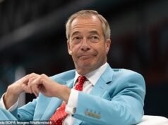 Nigel Farage insiste que os doadores bilionários para a reforma são eleitores do Reino Unido