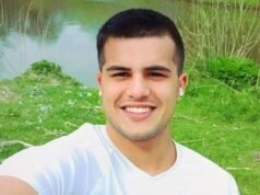 O homem acusado de espancar seis funcionários do hospital com uma barra de metal de forma tão brutal que um vizinho afirma que ele estava curvado sobre o suco de laranja.