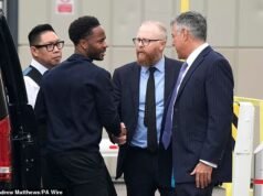 ‘Ele entrou no modo de esquecimento’: Raheem Sterling admite uma direção perigosa devido à sua terrível queda em desgraça – a controvérsia da qual ele nunca se recuperou, seu ‘grande erro’ ao ingressar no Chelsea e por que os amigos temem que ele esteja ‘completamente perdido’