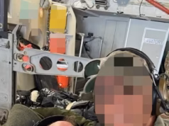 Réu aprova o aviador americano traidor da morte: herói abatido sorri no Irã em selfie após dramático resgate de 50 horas em território inimigo