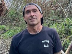 Homem do Havaí revela como sobreviveu oito horas preso na água depois que o furacão destruiu sua casa paradisíaca