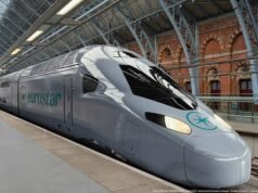 Eurostar introduziu elegantes bares de coquetéis de dois andares em trens novos