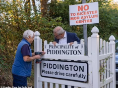 A batalha de Piddington ainda não acabou: os ativistas esperam que o Ministério do Interior possa impedir os planos para o campo de asilo ‘errado’ de Great Crested, perto da vila de Oxfordshire, que votou pela saída do Reino Unido