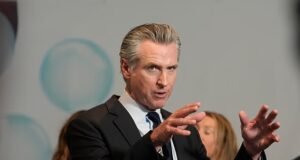 Movimentos calculados por trás da notável promessa de Kamala Harris de Gavin Newsom… e ‘conspiração sinistra’ Os democratas suspeitam: ‘Ele está enviando mensagens para ela’