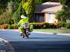 Postie rouba cartões bancários de clientes de correio como parte de um esquema de fraude de US$ 130 mil: ‘Preciso de dinheiro, mano’