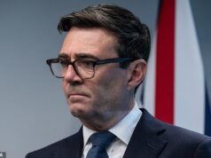 O esforço de devolução de Burnham ‘para criar um boom de funcionários locais com salários excessivos’