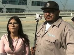 O pai mais irresponsável da América critica a polícia depois que sua filha, de 13 anos, foi multada por andar ilegalmente em uma minibike durante uma invasão de rua