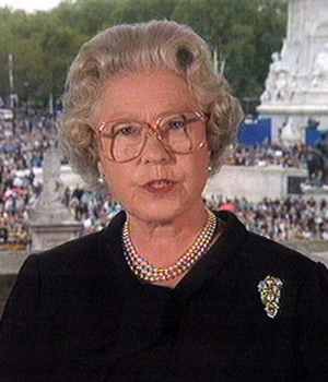 111318155-16140413-The_late_Queen_Elizabeth_paid_tribute_to_Diana_on_September_5_19-a-12_17896876011.avif