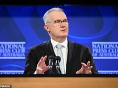 Tony Burke afirma que a Austrália não é um país de imigração em massa. Aqui estão os dados que seus críticos dizem que provam o contrário: Peter van Onselen
