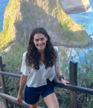 111323219-16141185-Brianna_Cronin_slipped_and_fell_to_her_death_at_Bali_s_famous_Ke-m-32_17897096482.avif