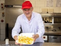 Ed Davey nega que os liberais democratas tenham fichas: líder ataca parlamentar que diz que o partido está ‘lutando por relevância’ após a votação