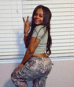 111348245-16144355-Sharifa_Nicole_Henderson_34_is_facing_federal_charges_for_allege-a-42_17898292990.avif