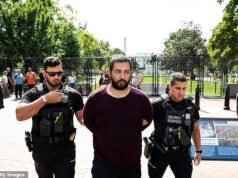 Uma violação de segurança perto da Casa Branca depois que um homem entrou na calçada e exigiu falar com Trump
