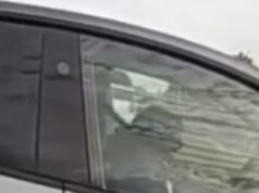 Motorista descarado da Tesla capturado em vídeo angustiante enquanto acelerava na rodovia da Califórnia