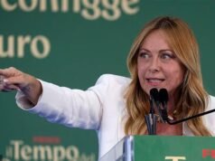 A Itália vai proibir burcas nas escolas e limitar o número de estudantes estrangeiros nas aulas, numa nova repressão do governo de extrema-direita do primeiro-ministro Giorgia Meloni.